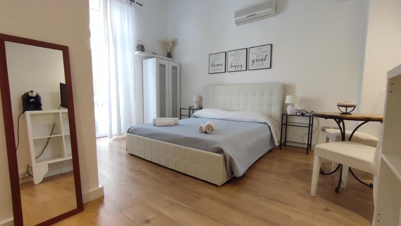Bed and Breakfast Living Cagliari Marina Zewnętrze zdjęcie